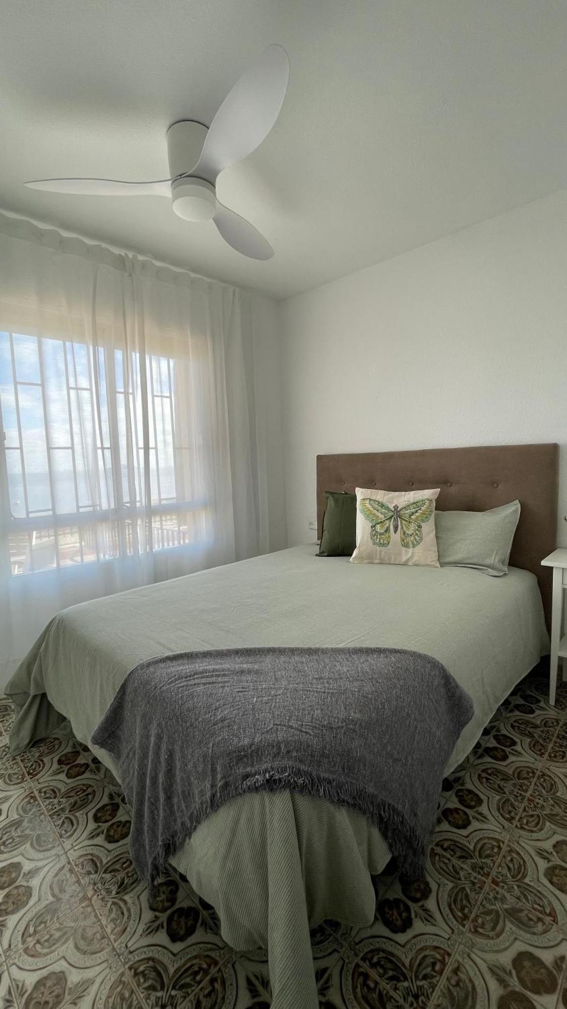 Charming Beachfront Apartment Murcia Exterior photo